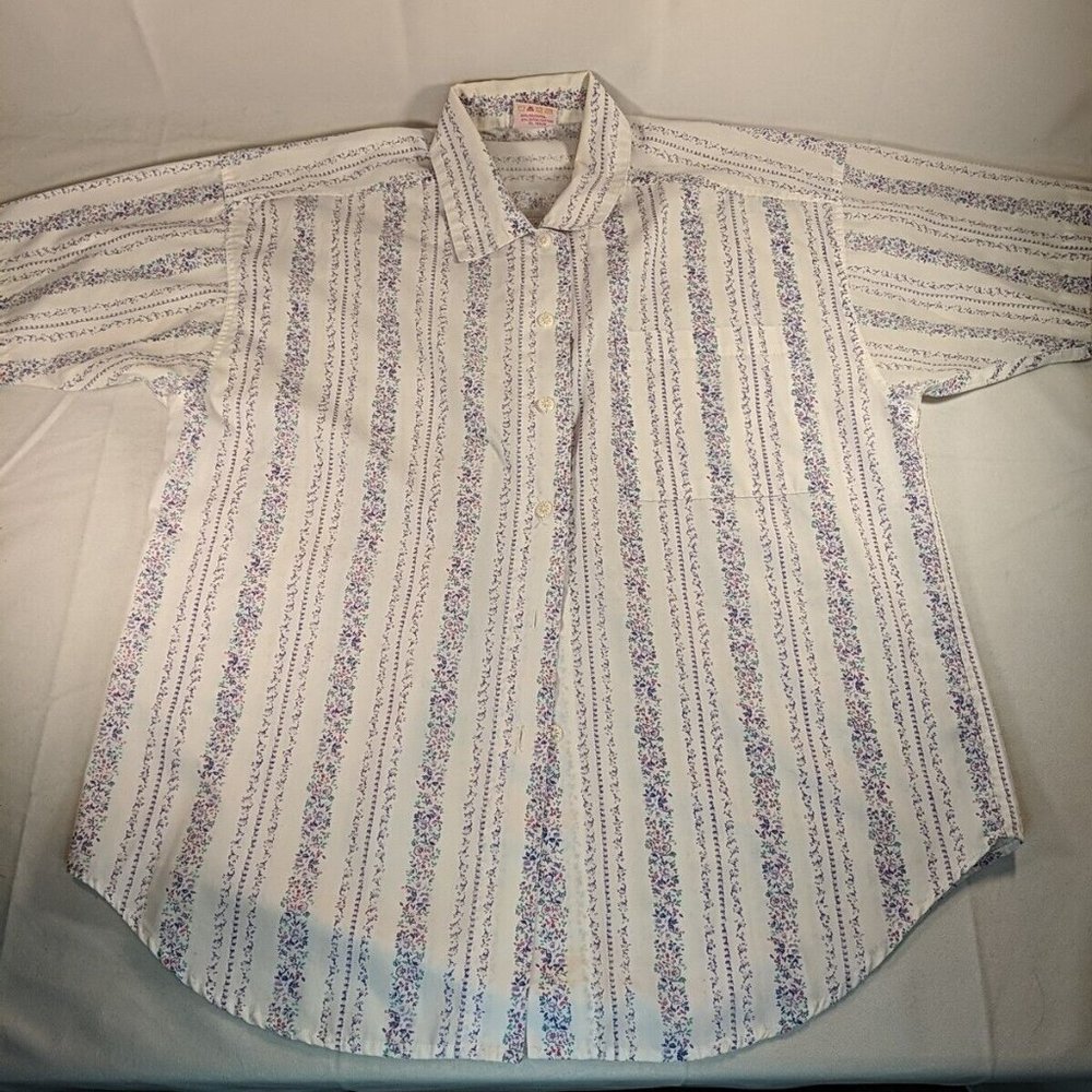 Vintage Lady Foot Locker Floral Blouse Short Sleeve White Shirt Button M Women